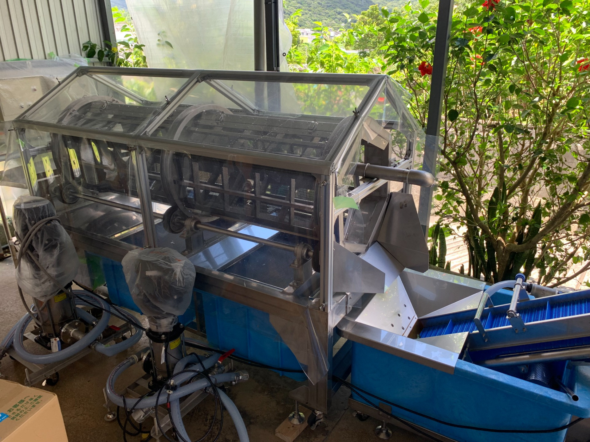 高圧スパイラル野菜洗浄機